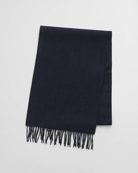 GANT UNISEX. WOOL SCARF Online