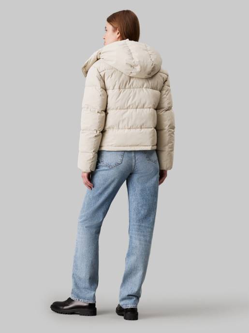 CALVIN KLEIN JEANS MATTE MONOLOGO ND SHORT PUFFER Fabrikladen