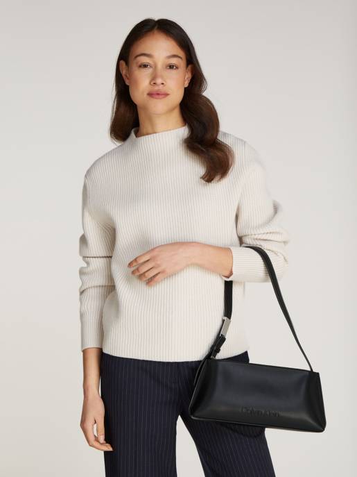 CALVIN KLEIN EMBOSSED LOGO SHOULDER BAG Wochenangebot