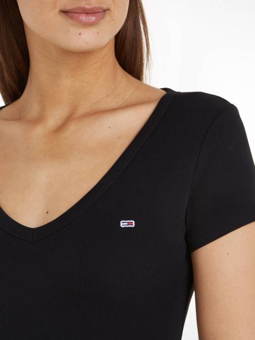 TOMMY JEANS TJW Slim Essential Rib V SS Neuheiten