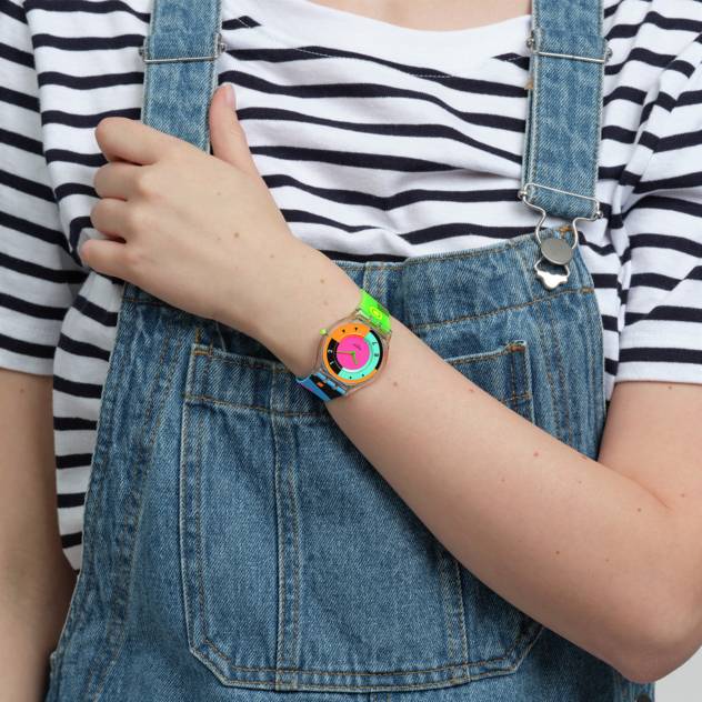 Swatch Uhr "Neon Hot Racer" Wochenangebot